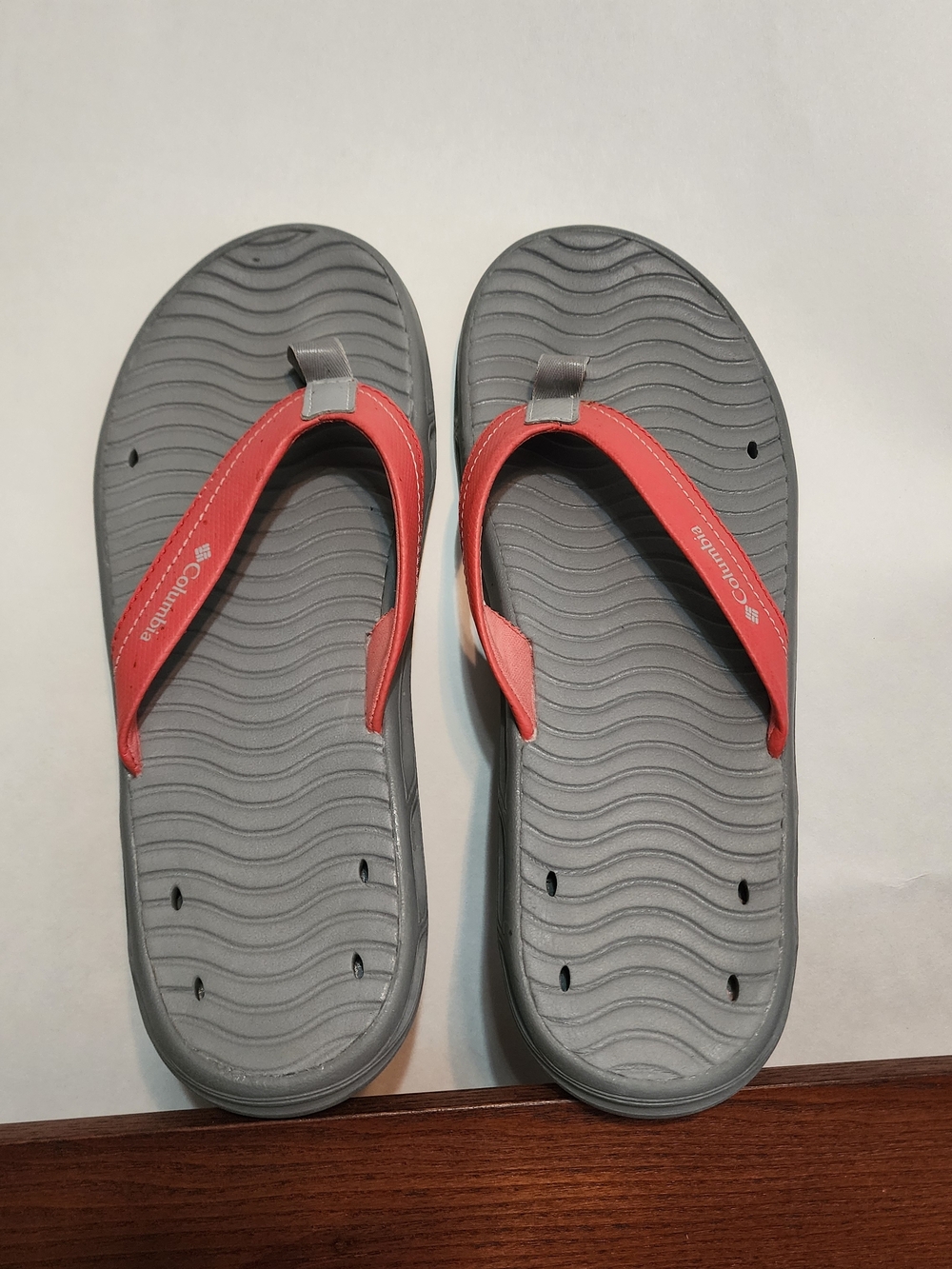 Columbia Gray Flip Flops with Coral Straps